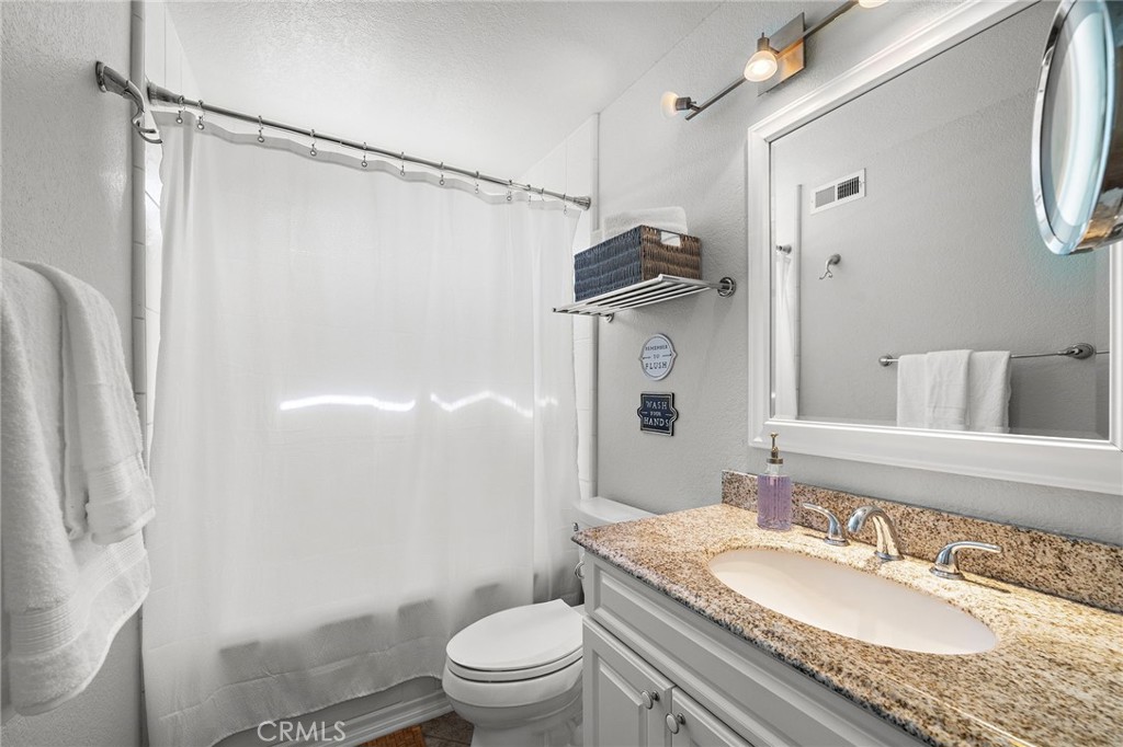 11587 Chadwick Property Photo 30