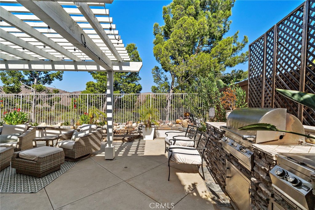 11587 Chadwick Property Photo 43