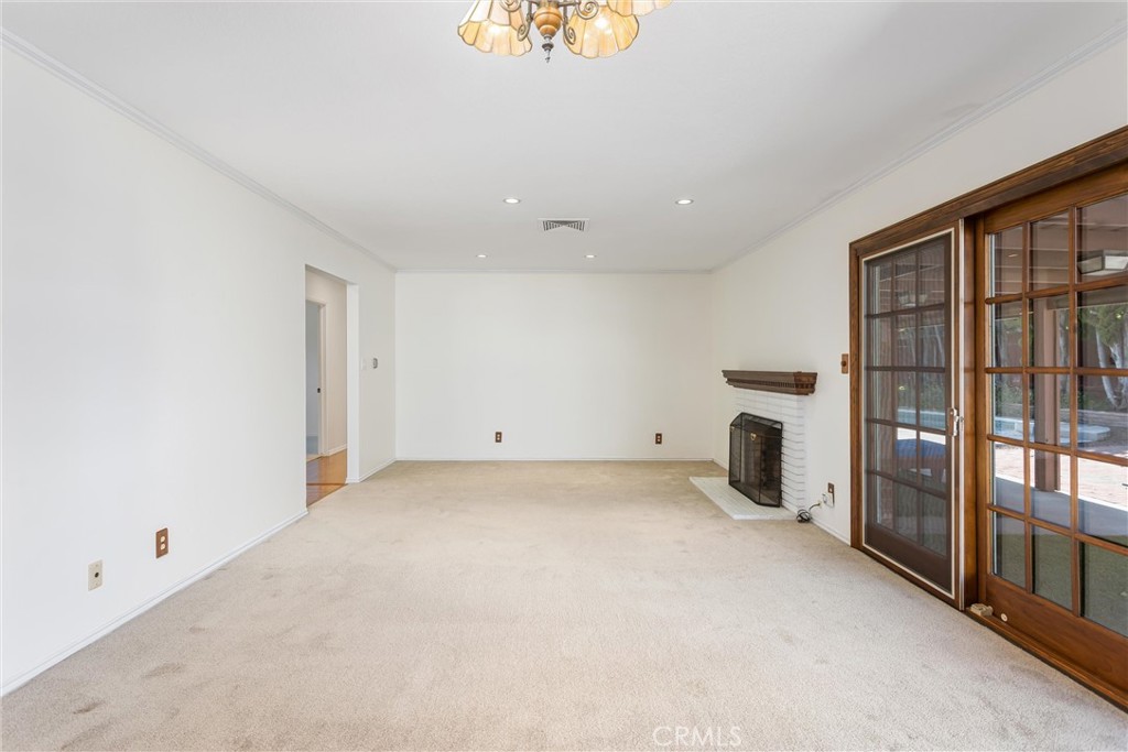 612 Lakeside Avenue Property Photo 10