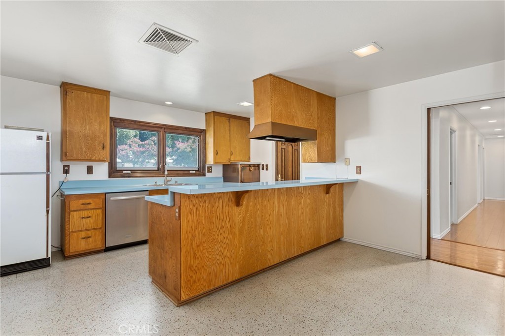 612 Lakeside Avenue Property Photo 13