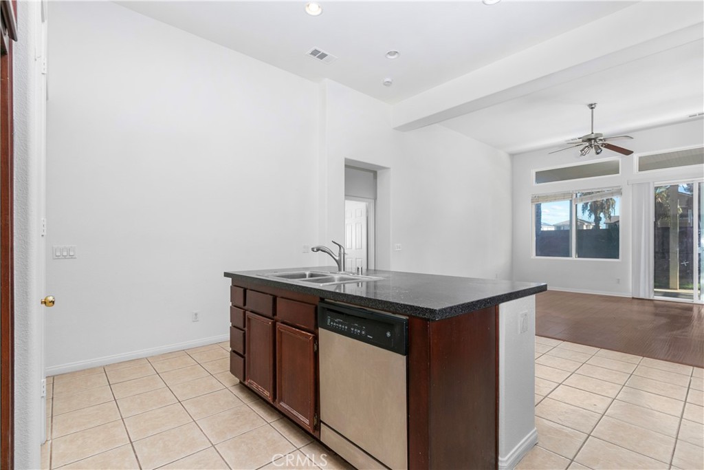 1673 Jade Moon Property Photo 7