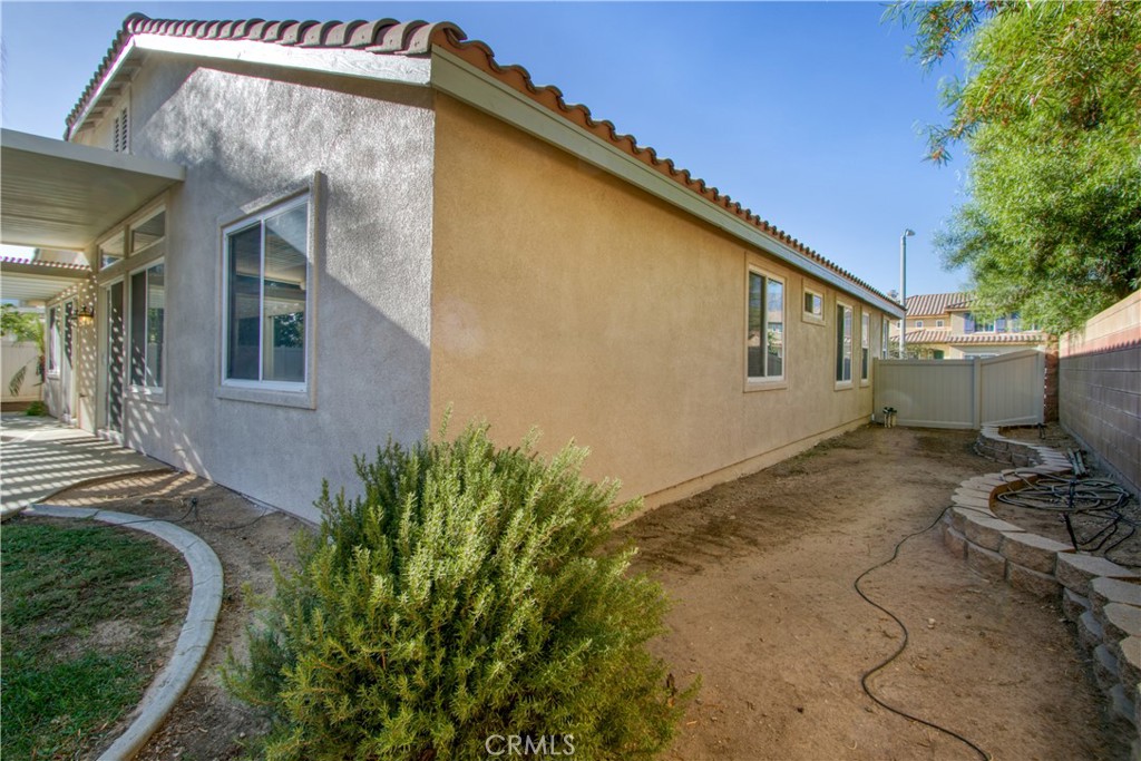 1673 Jade Moon Property Photo 32