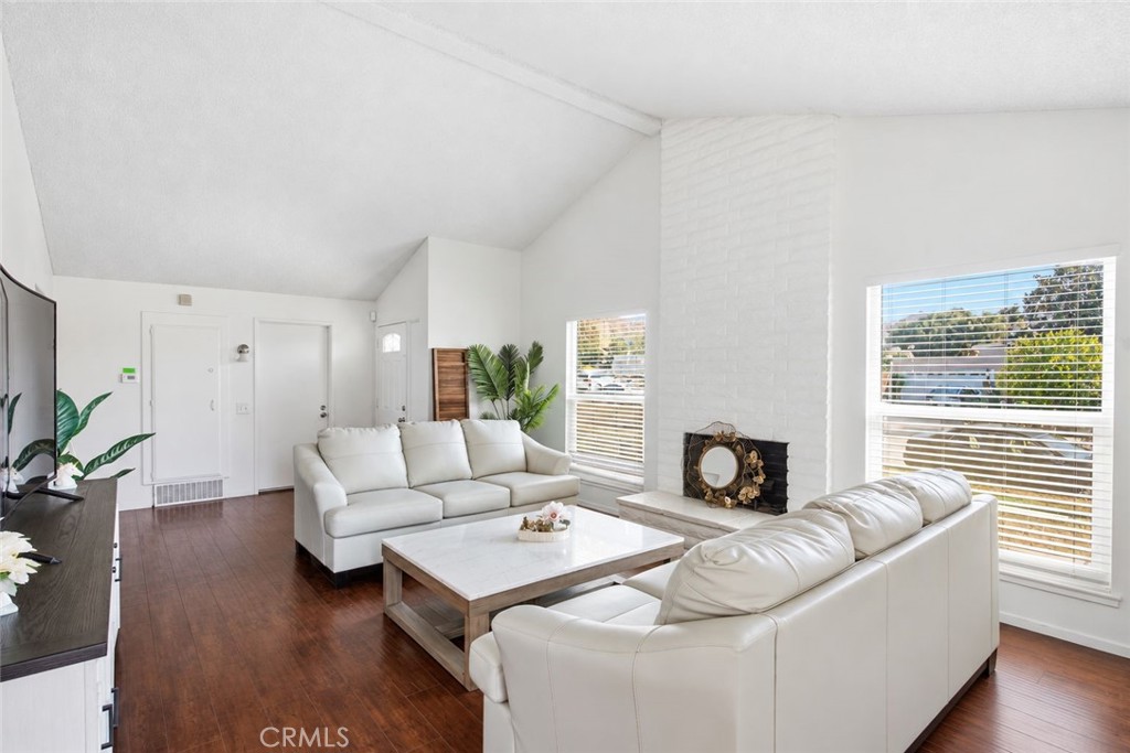 22574 Kentfield Property Photo 10