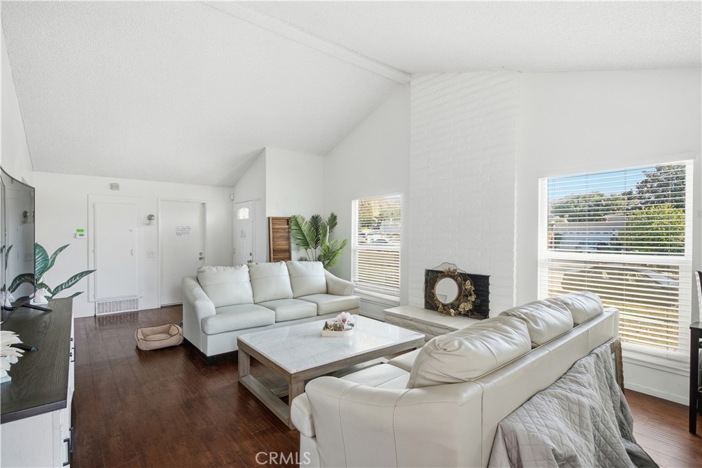 22574 Kentfield Property Photo 11