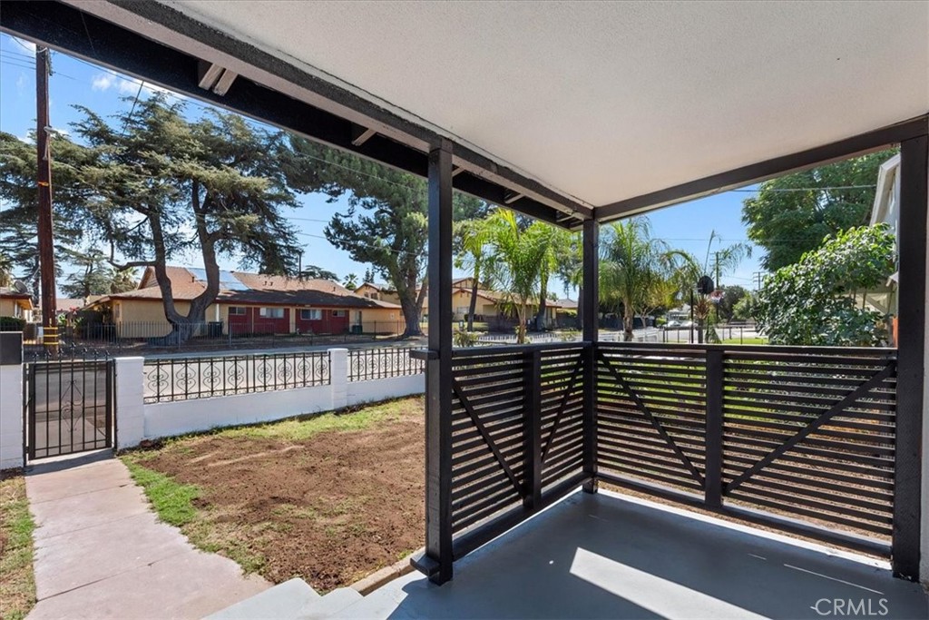 1011 Tribune Property Photo 5