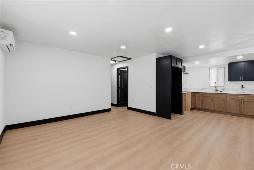 1011 Tribune Property Photo 10