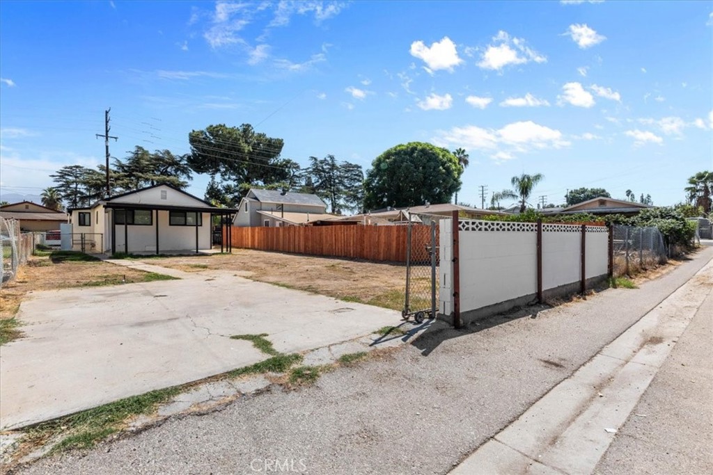 1011 Tribune Property Photo 28