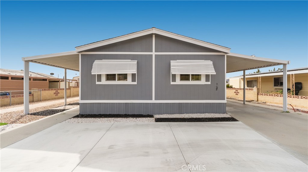228 N La Paloma Avenue Property Photo 1