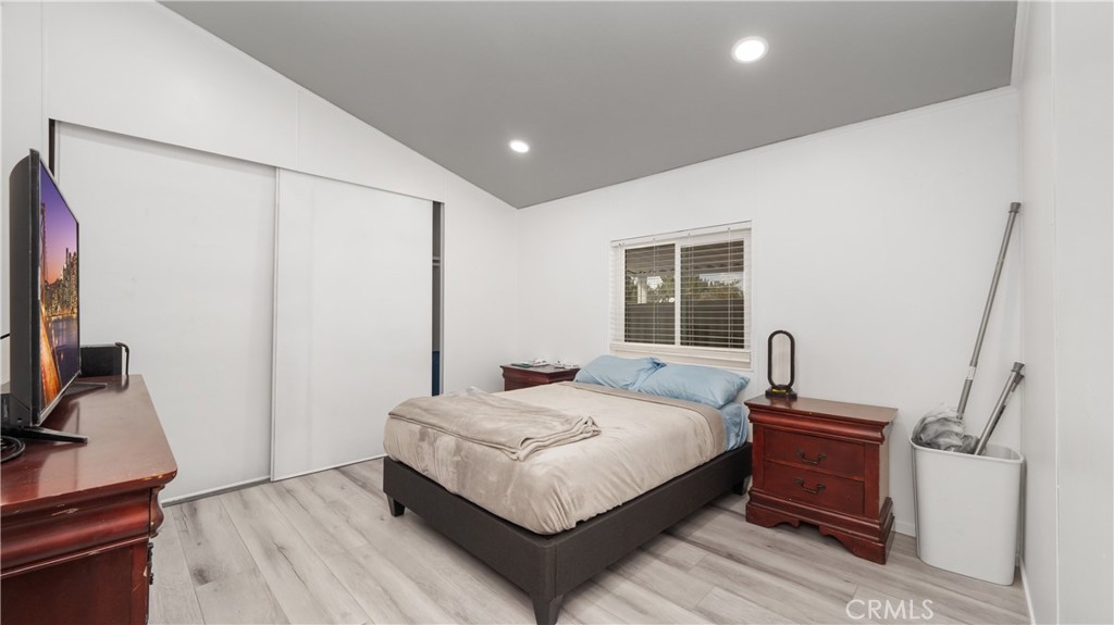 228 N La Paloma Avenue Property Photo 13