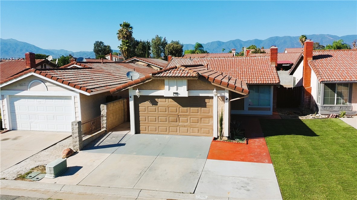 750 W Mariposa Drive Property Photo 3