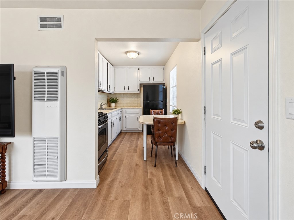 128 N Sandalwood Avenue Property Photo 19
