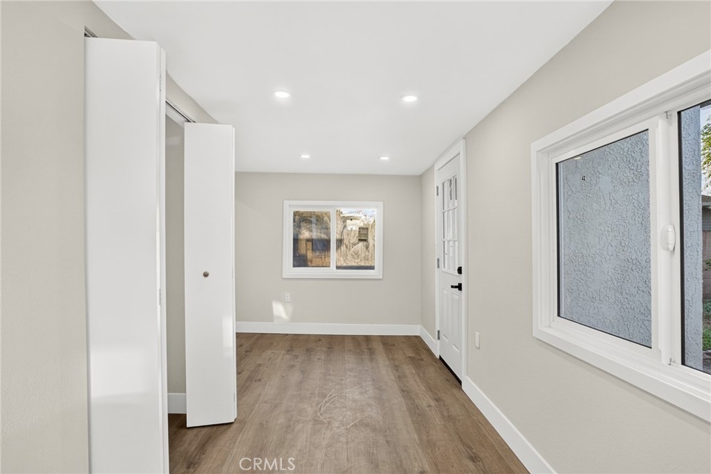 1116 W 76th Street Property Photo 23