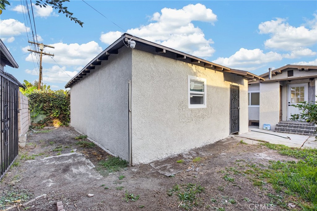1116 W 76th Street Property Photo 25