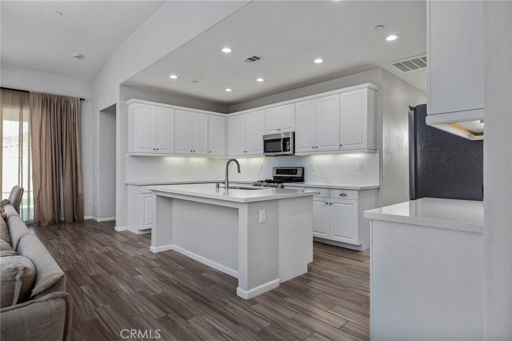 36451 Chervil Court Property Photo 7
