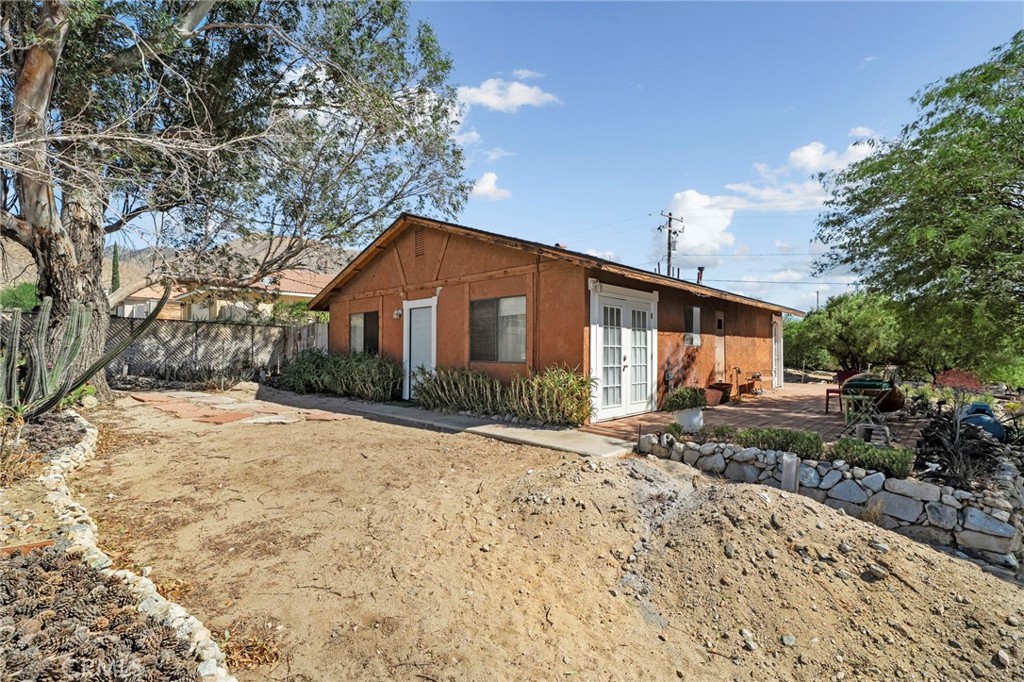 12760 Danbury Street Property Photo 4