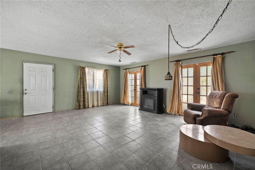 12760 Danbury Street Property Photo 7