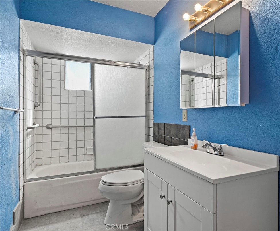 12760 Danbury Street Property Photo 14