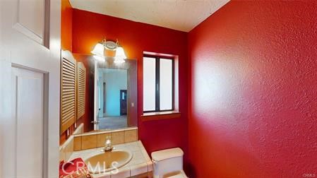 13889 Olathe Property Photo 24
