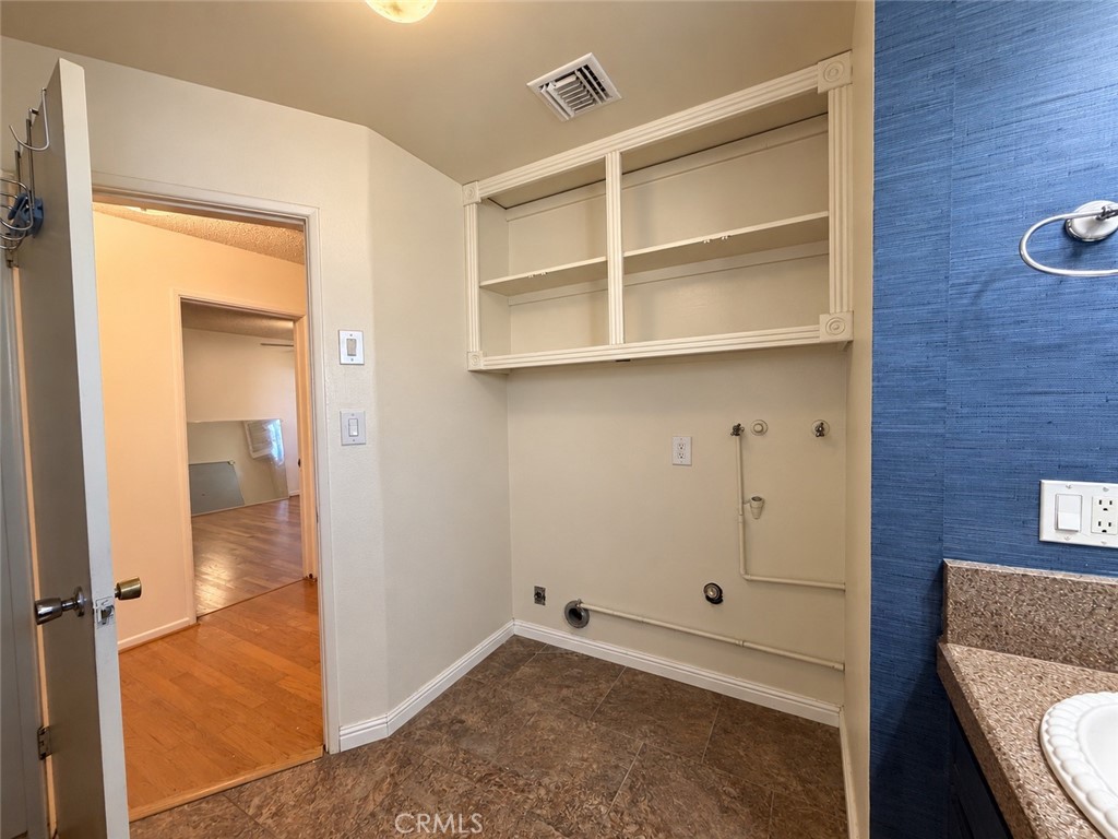 11252 Bellaire Street Property Photo 9