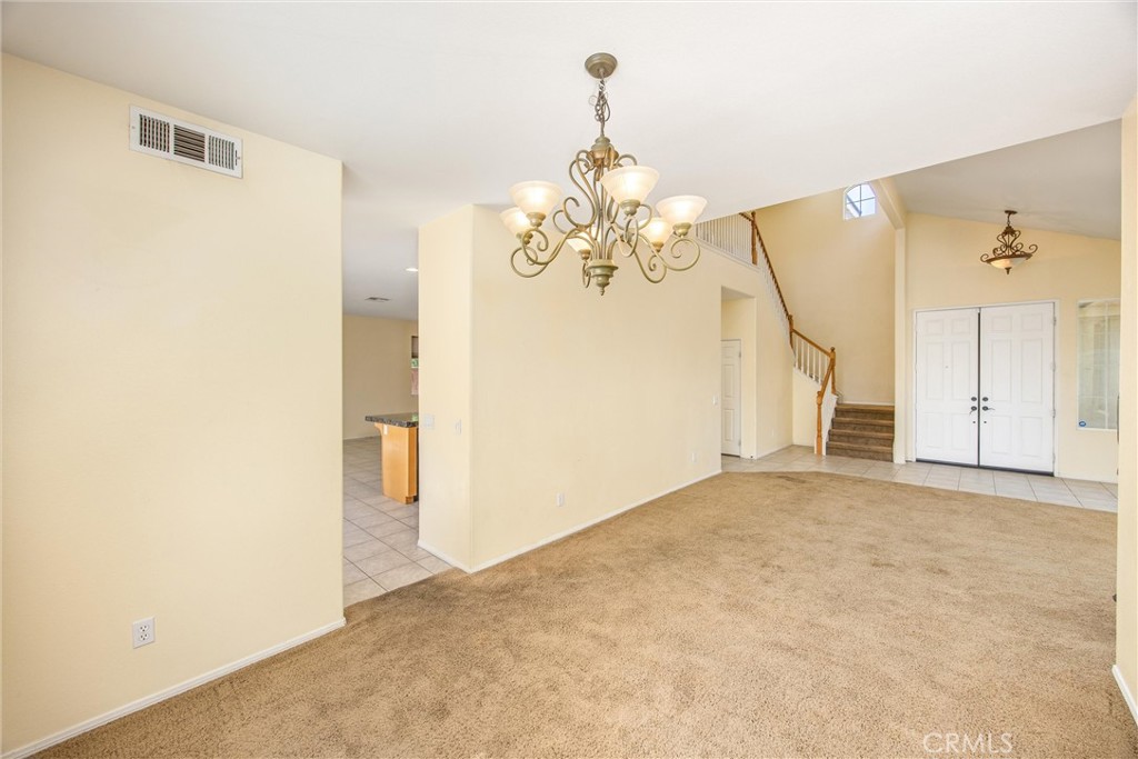 1570 Thunderbird Property Photo 11