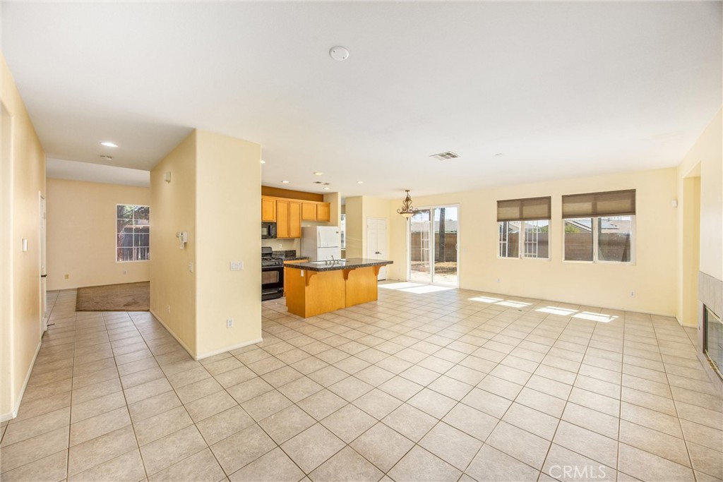 1570 Thunderbird Property Photo 22