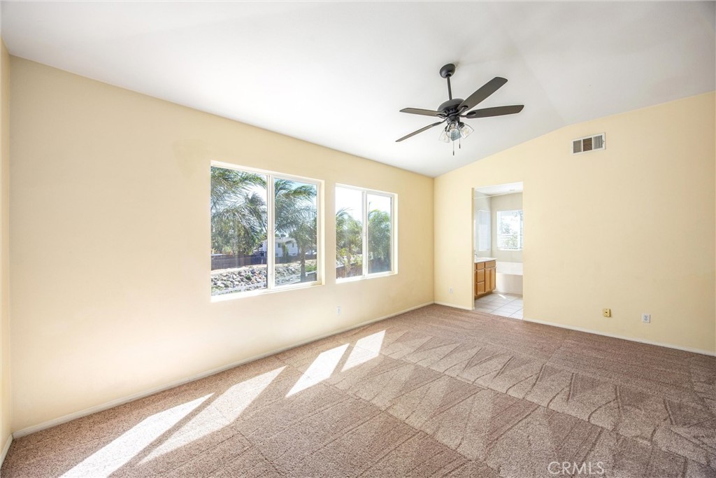 1570 Thunderbird Property Photo 28