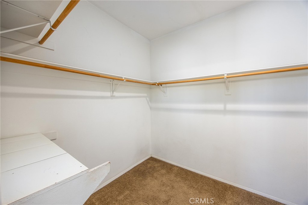 1570 Thunderbird Property Photo 31