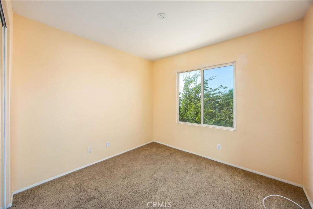 1570 Thunderbird Property Photo 32