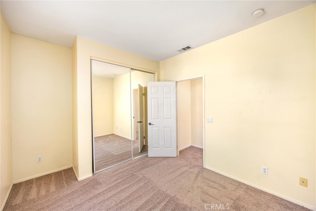 1570 Thunderbird Property Photo 33