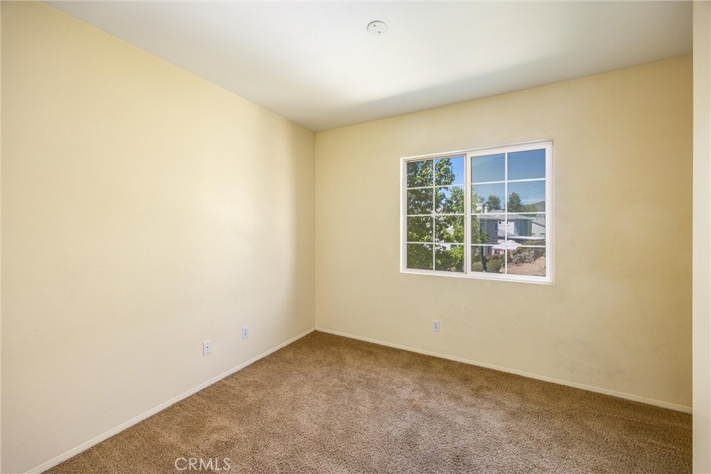 1570 Thunderbird Property Photo 35
