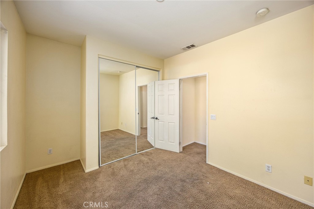 1570 Thunderbird Property Photo 36