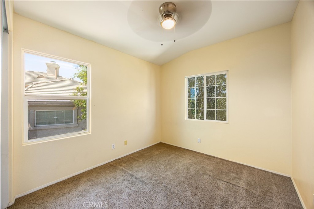 1570 Thunderbird Property Photo 37