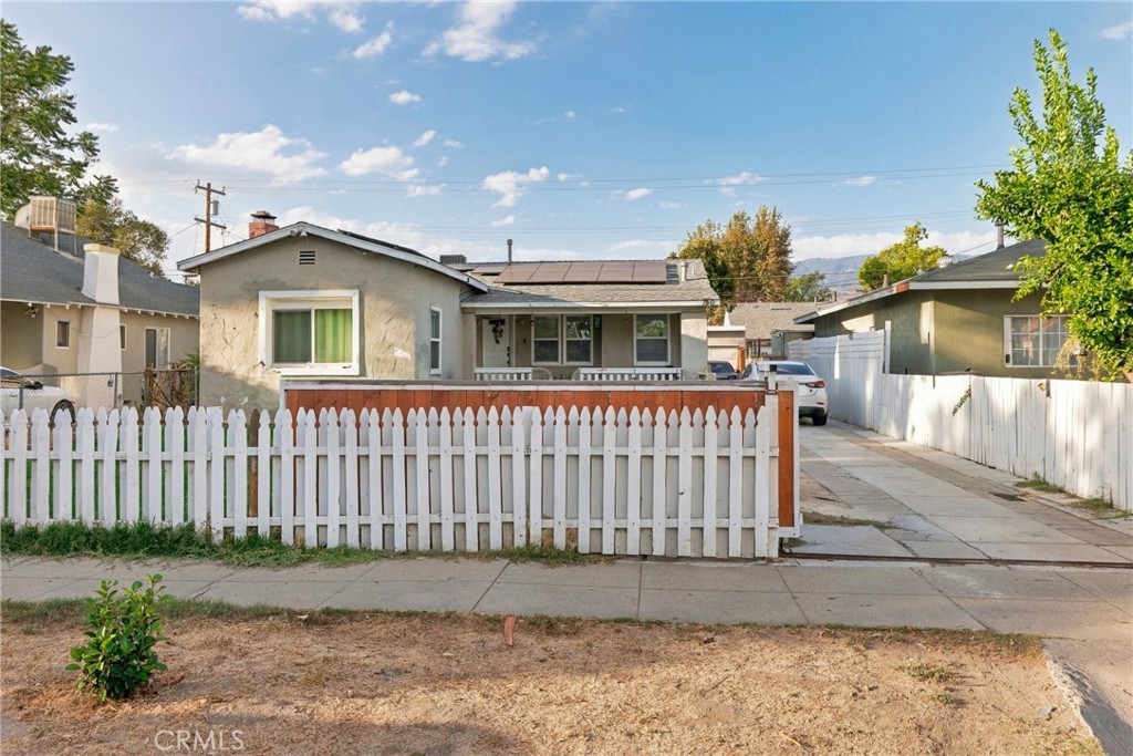 780 Campus Property Photo 1
