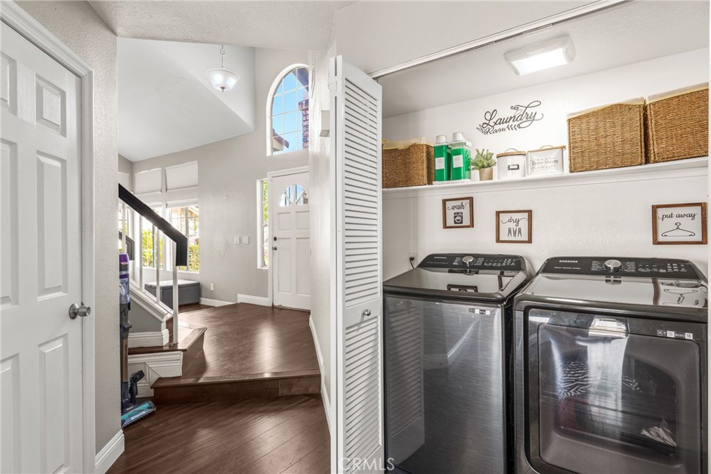 12909 Fontainebleau Drive Property Photo 14