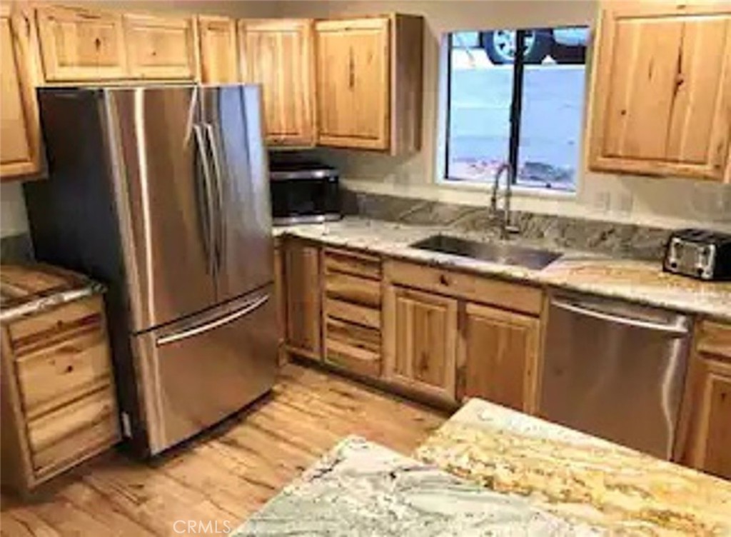 27957 Lakes Edge Property Photo 5