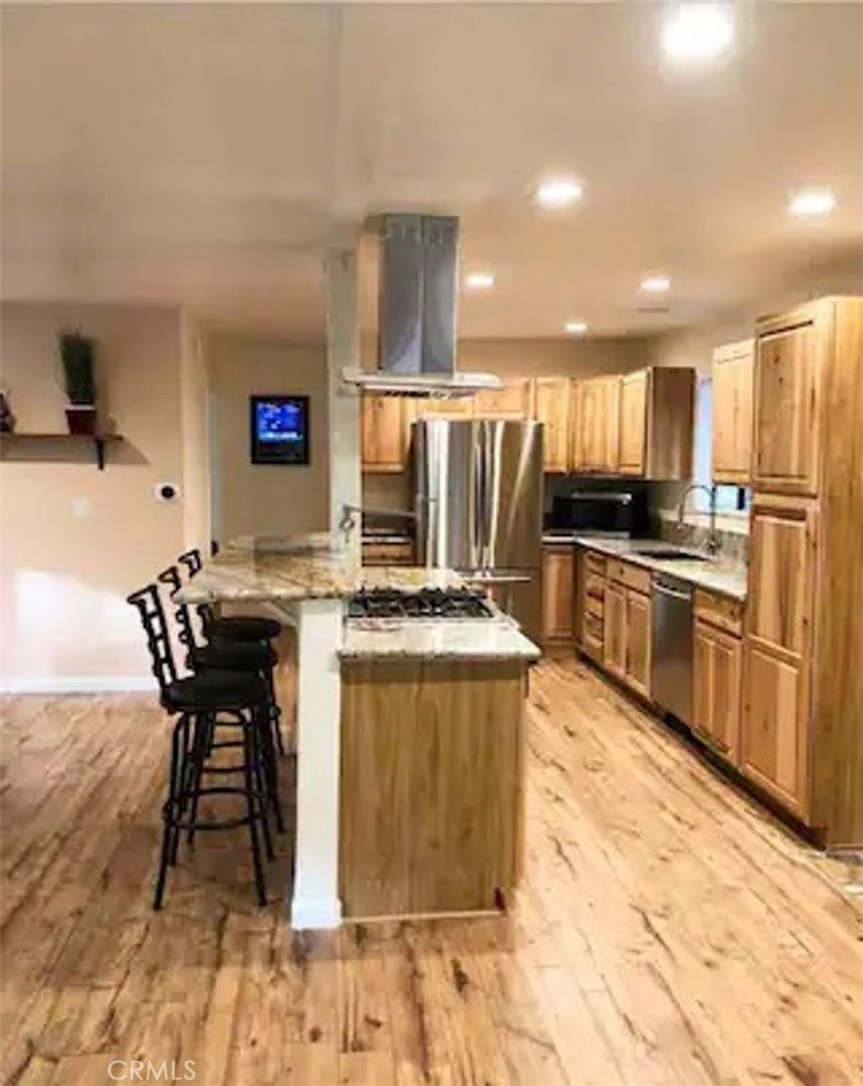 27957 Lakes Edge Property Photo 6
