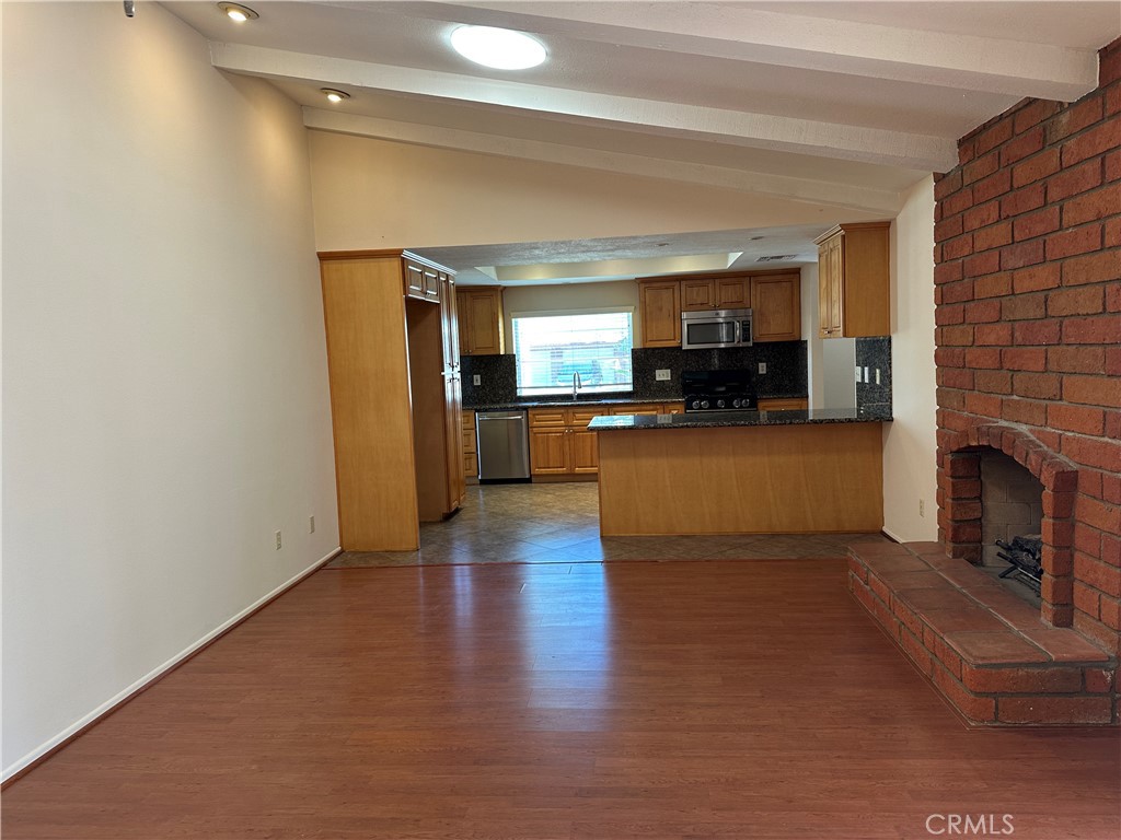 538 Iris Street Property Photo 9