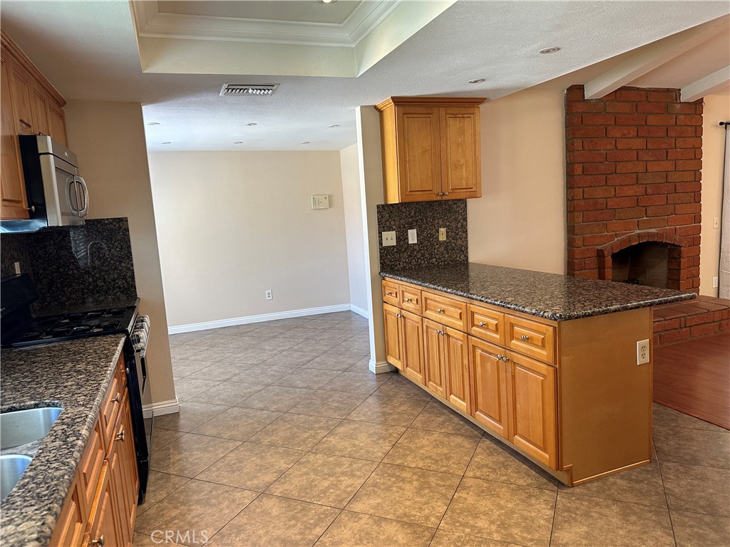 538 Iris Street Property Photo 12