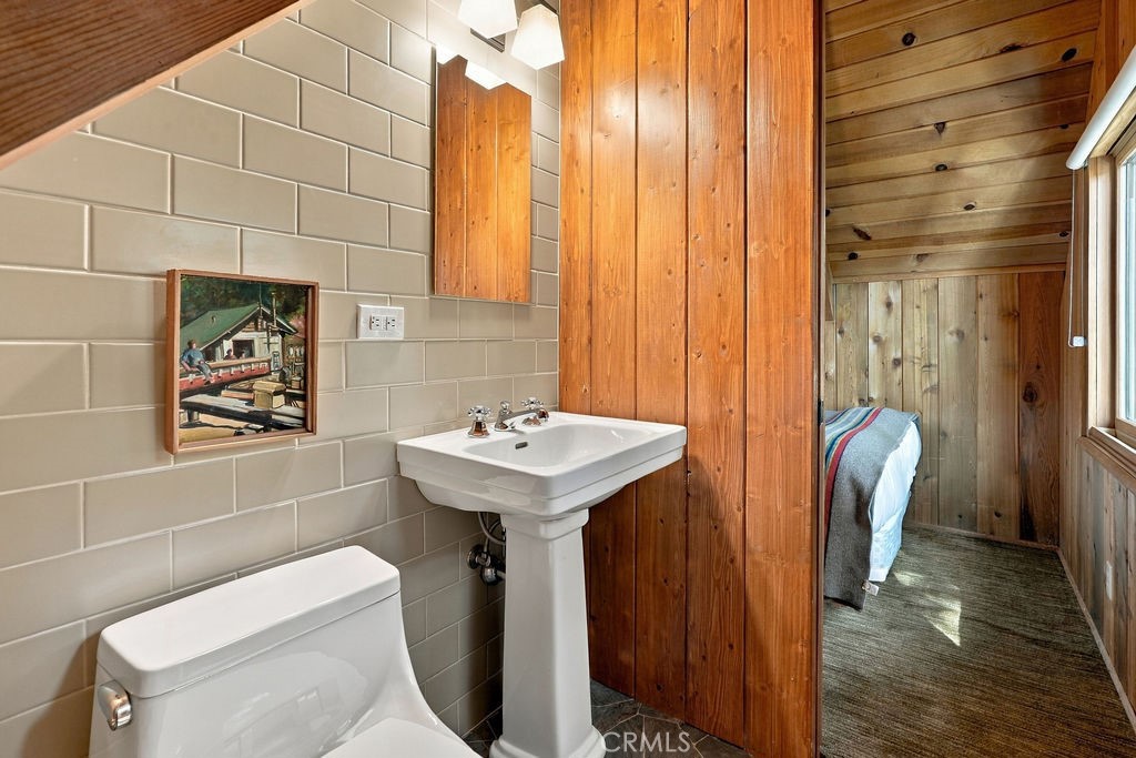 813 Poe Court Property Photo 30