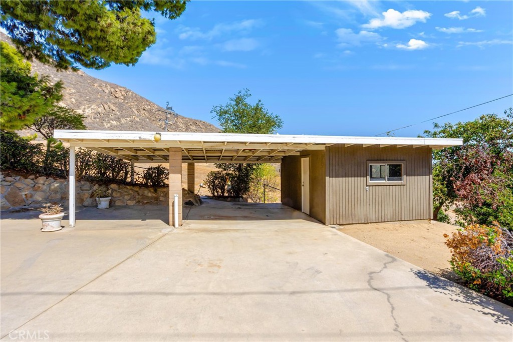 299 Anderegg Property Photo 16