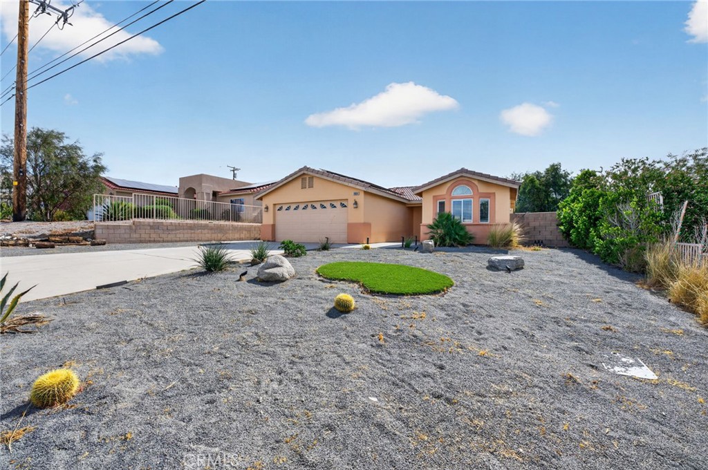 12828 Miracle Hill Property Photo 5