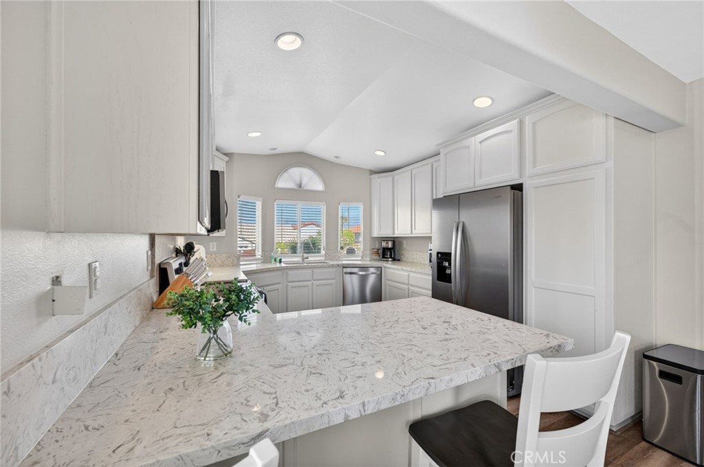 12828 Miracle Hill Property Photo 18