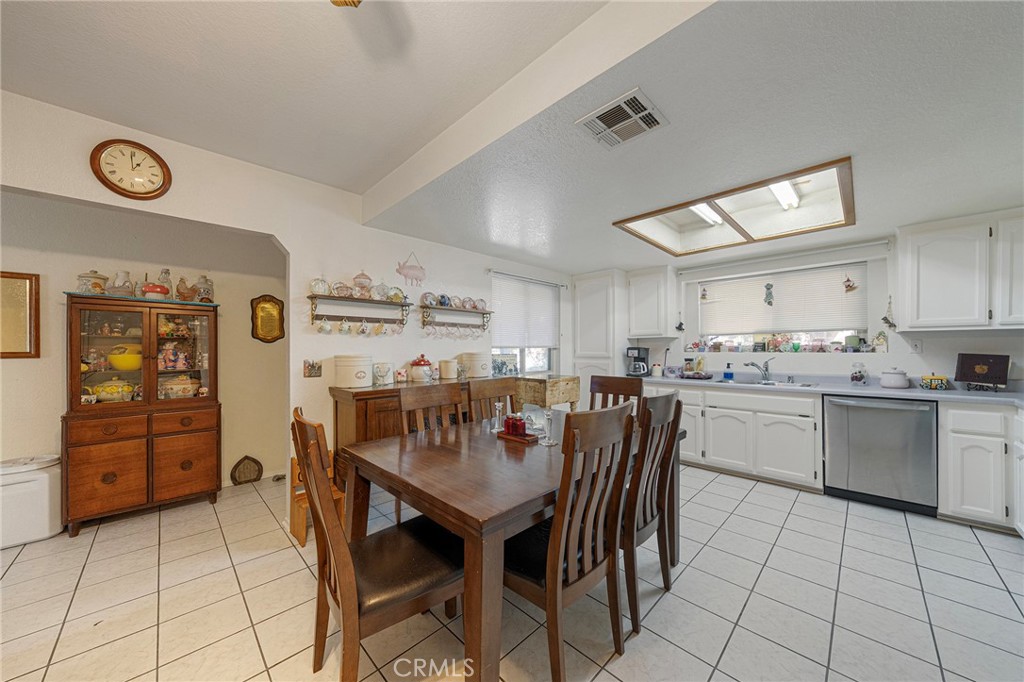 15225 Mesa Street Property Photo 11