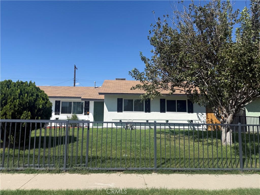 1982 Magnolia Property Photo