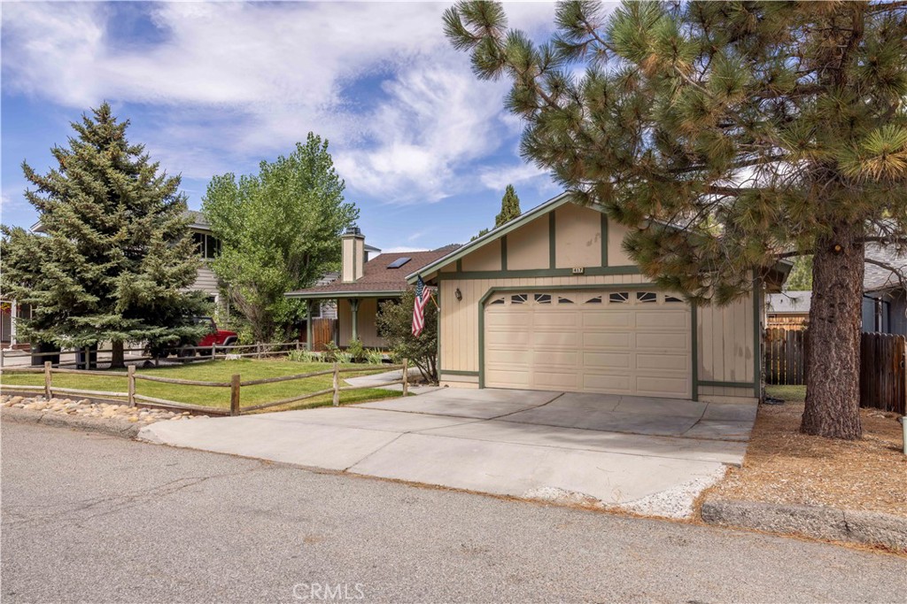417 E Mountain View Property Photo 6
