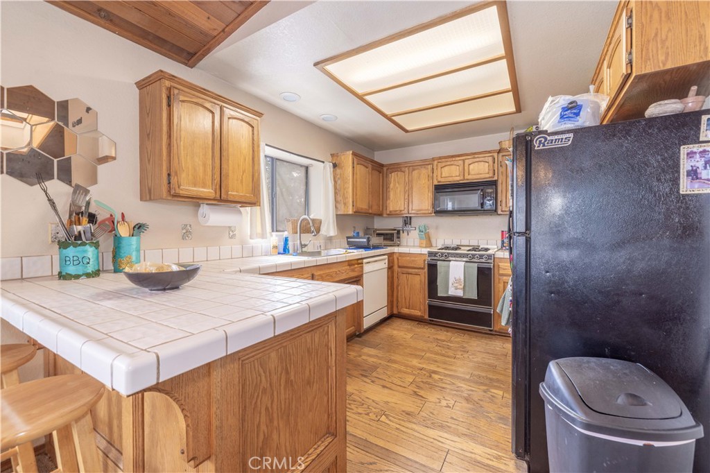 417 E Mountain View Property Photo 11