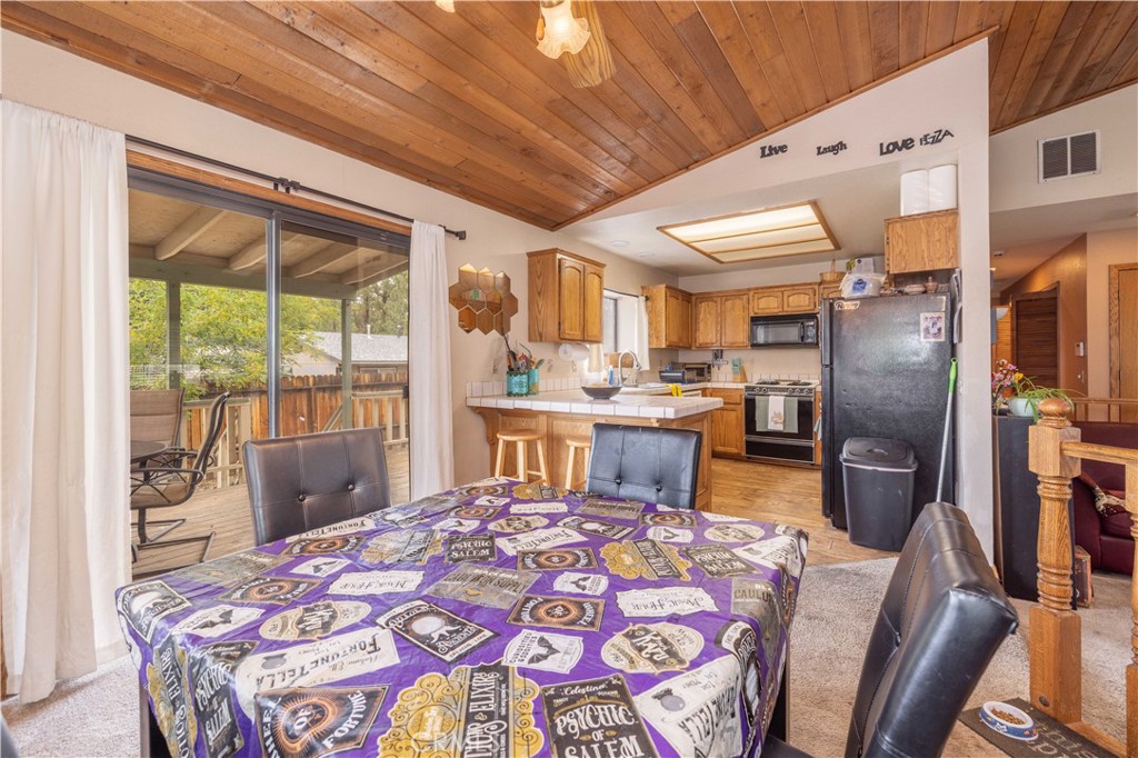 417 E Mountain View Property Photo 15