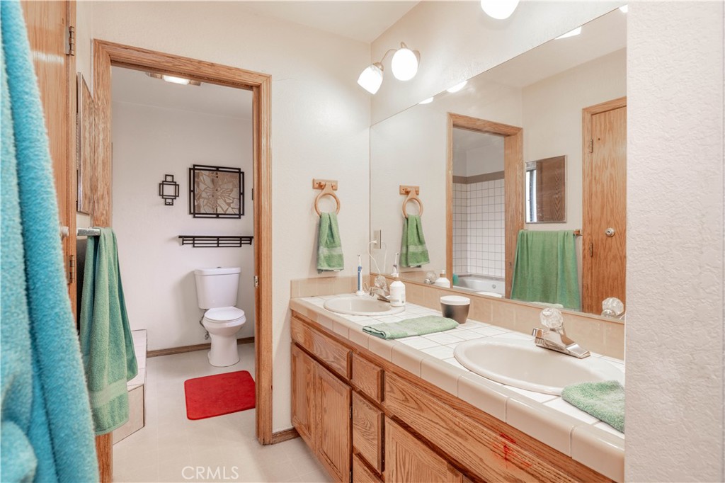 417 E Mountain View Property Photo 19