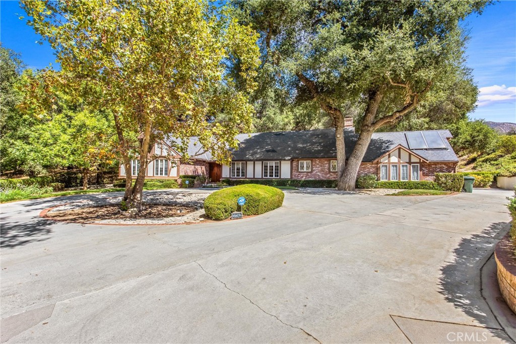 37242 Oak Grove Property Photo 3