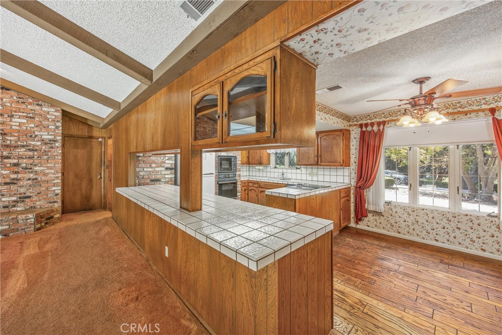 37242 Oak Grove Property Photo 5